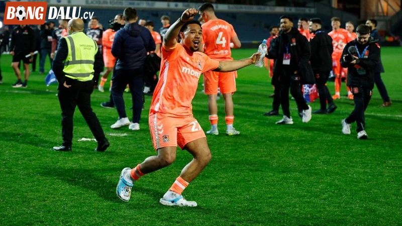 Lịch sử 25 năm thăng trầm của Coventry City