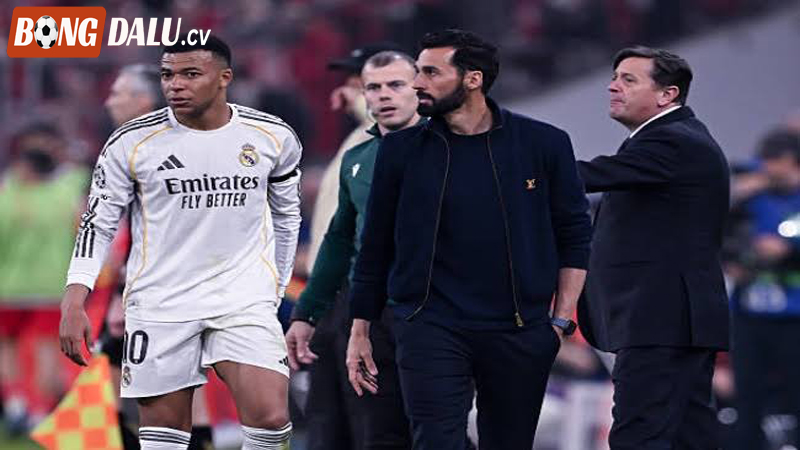 Tại sao Real Madrid đứng trước nguy cơ trắng tay 2 mùa liên tiếp?